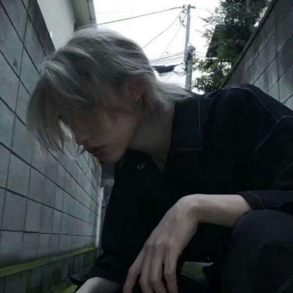 茶儿.  优质男头/回不去的路，我比谁都清楚