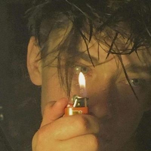 微信男生头像英俊潇洒帅气 慢热只是因为不够喜欢