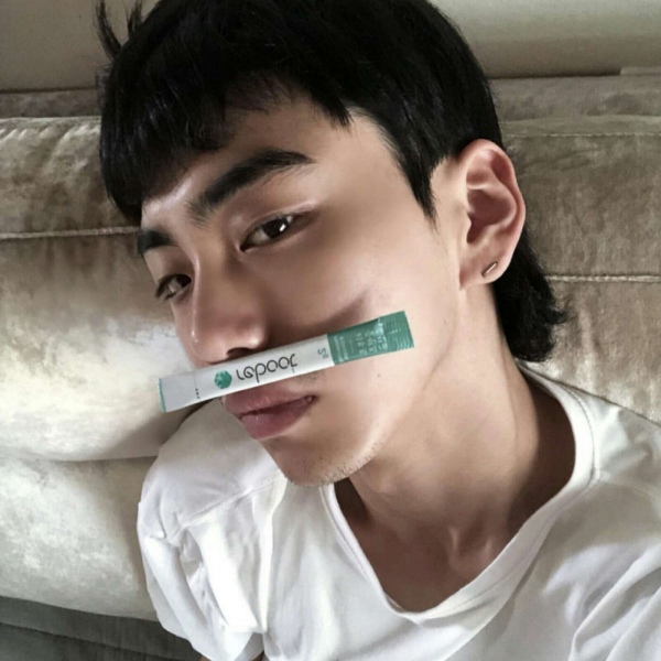 念七 男生社会头像