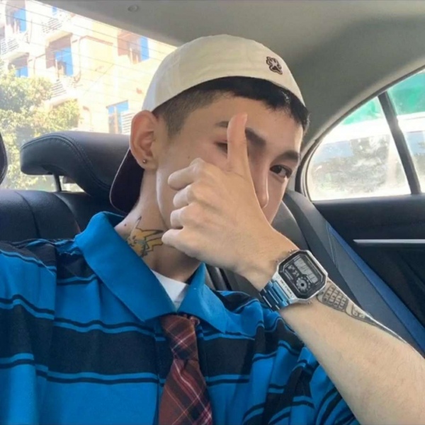 自截个性男生头像 二转注明七妎