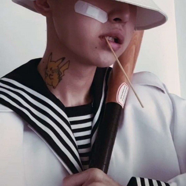 自截个性男生头像 二转注明七妎