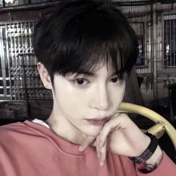高冷男头（男生杂图 部位 大头贴 高冷）