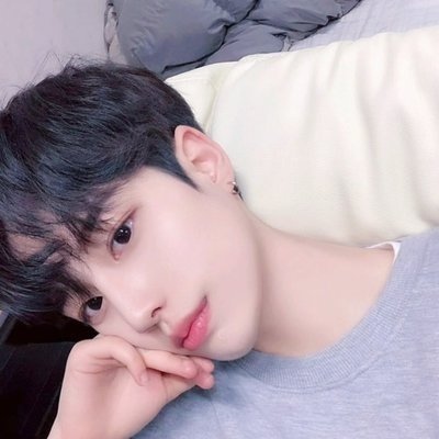 林知晚  ins唯美小清新阳光男头