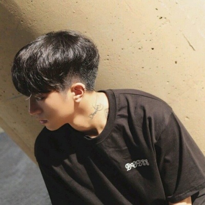 冷澈:简单小清新阳光男头