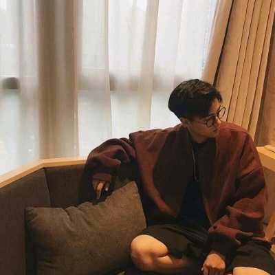 冷澈:简单小清新阳光男头
