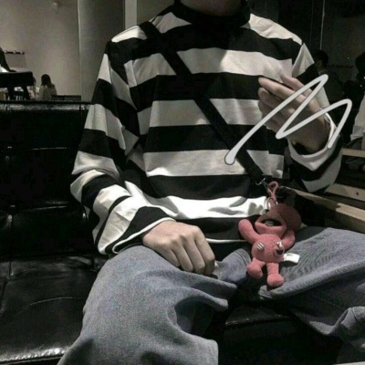 林冉辞 文艺 小清新部位男生图