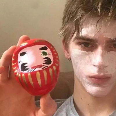 沙雕男头叭