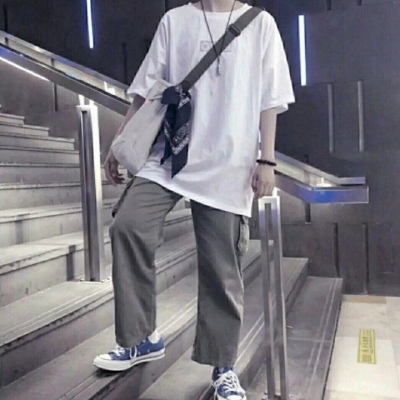 顾云曦/玩网个性部位男头/人生最不缺的就是代替者.