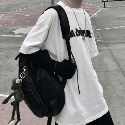 顾云曦/玩网个性部位男头/人生最不缺的就是代替者.