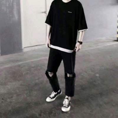 顾云曦/玩网个性部位男头/人生最不缺的就是代替者.