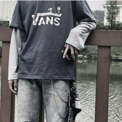 顾云曦/玩网个性部位男头/人生最不缺的就是代替者.