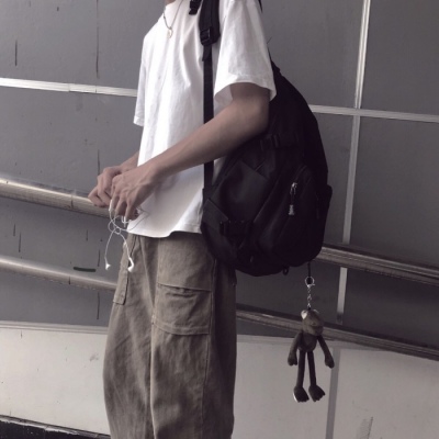 半身部位男生头像 念七