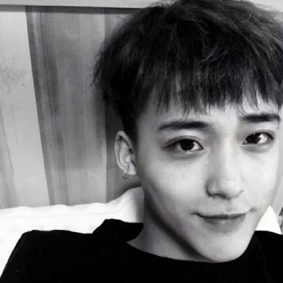 男生头像  喜欢你的笑 仿佛世界都明亮了