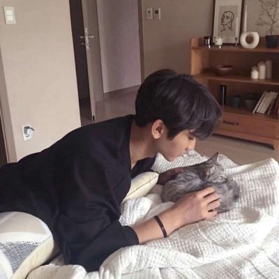 男生头像  喜欢你的笑 仿佛世界都明亮了