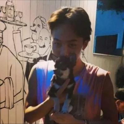 男生头像  喜欢你的笑 仿佛世界都明亮了