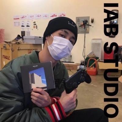 男生头像  喜欢你的笑 仿佛世界都明亮了