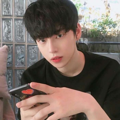 安奈：三行情书，一行是我，一行是你