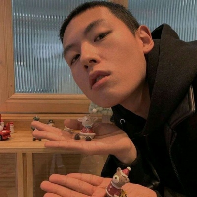 精致偏欧美风男生头像 念七