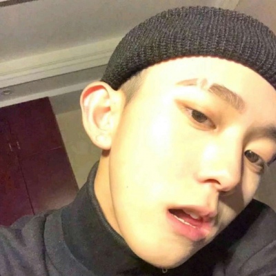 精致偏欧美风男生头像 念七