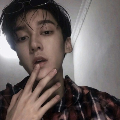 精致偏欧美风男生头像 念七