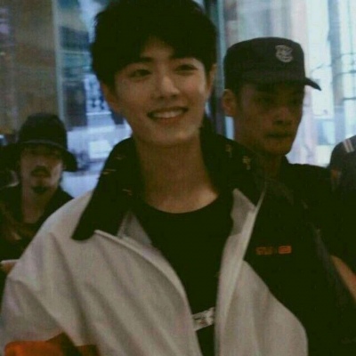 精致偏欧美风男生头像 念七