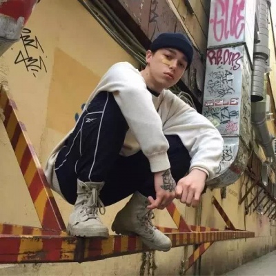 安奈/男头/喜欢你的眼 里面有我的脸