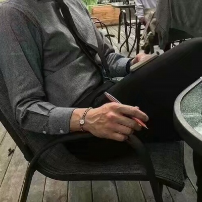 高冷部位西装男头?大风吹丑鬼 山海等烂泥。