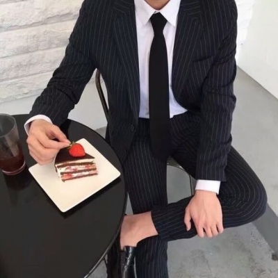 高冷部位西装男头?大风吹丑鬼 山海等烂泥。