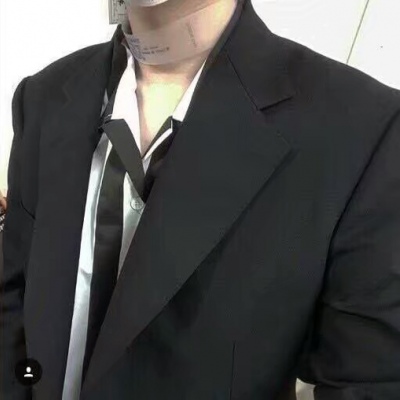 高冷部位西装男头?大风吹丑鬼 山海等烂泥。