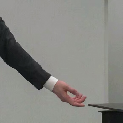高冷部位西装男头?大风吹丑鬼 山海等烂泥。