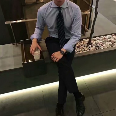 高冷部位西装男头?大风吹丑鬼 山海等烂泥。