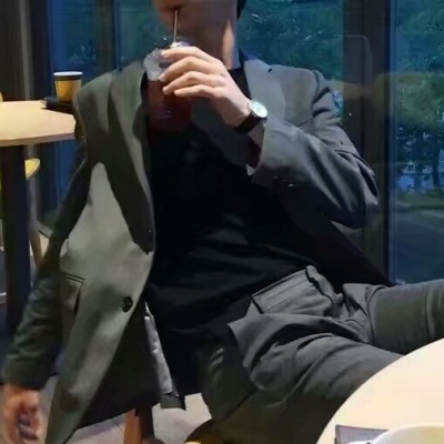 高冷部位西装男头?大风吹丑鬼 山海等烂泥。
