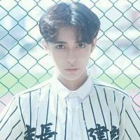 爱情像糖，甜到忧伤。