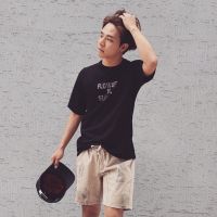 少年眼眸似深海