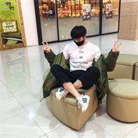 小逗比男生