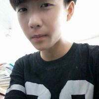 万人中央他是光！