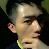 成都最帅交警秦思瀚