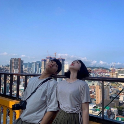 真人意境情侣头像  你有没有很想，和那个人重新认识一次。