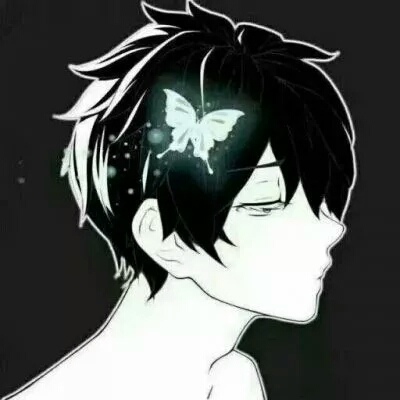 黑白漫画情侣头像  有的人你电充满了也不会找你，有的人你没有电了也会找你