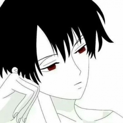 黑白漫画情侣头像  有的人你电充满了也不会找你，有的人你没有电了也会找你