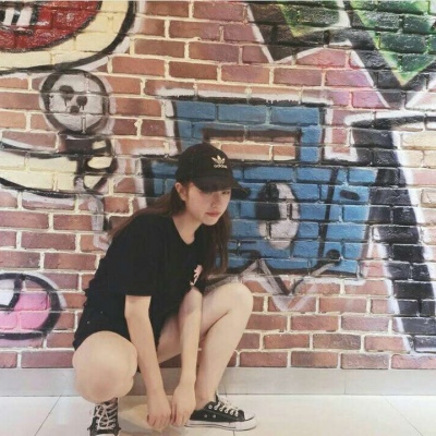 真人唯美情侣头像  愿你坚强到无需有人宠但是依然幸运的，有人疼