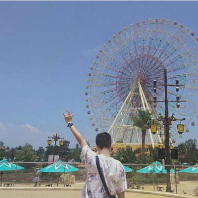 真人唯美情侣头像  愿你坚强到无需有人宠但是依然幸运的，有人疼