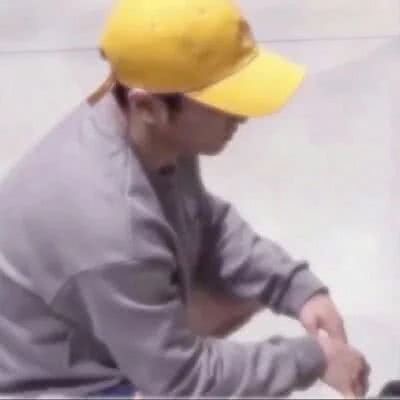 搞笑情头   ?不管多久，不管多远，我都会陪着你