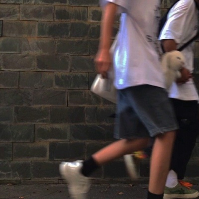 情侣头像部位对象拉在跑