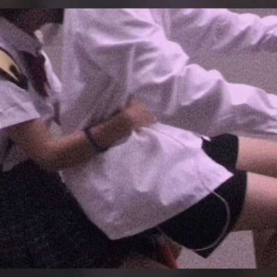 情侣头像部位对象拉在跑