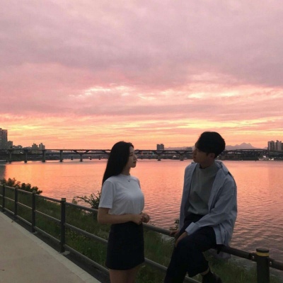 于泽:黄昏唯美仙气情头/趁着星星和月亮都在悄悄说声你真可爱