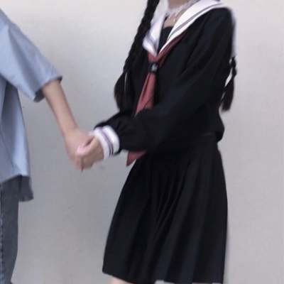 白灏宇:情侣头像/部位/一对两张/还有星月可以寄望 还有宇宙浪漫不止。