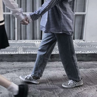 你要相信，山高路远总有一个人为你而来/鲤鲤