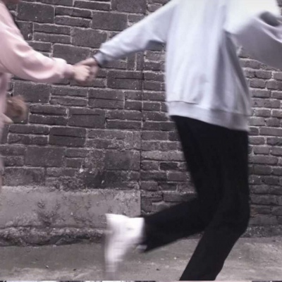 你要相信，山高路远总有一个人为你而来/鲤鲤