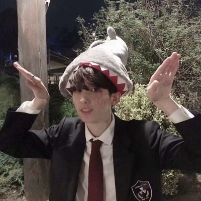 小亓: 你就是你而我就是喜欢你鸭~